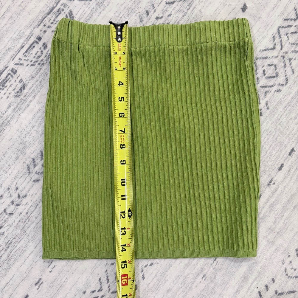 🌟2 for $10 Women’s Vintage Earthy Green Ribbed Soft Mini Skirt Small - Picture 6 of 8